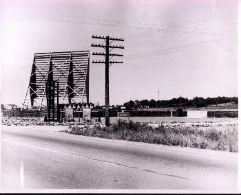 TWILBXS1.jpg 20.88 K