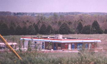 HOLIDA03.jpg 13.14 K